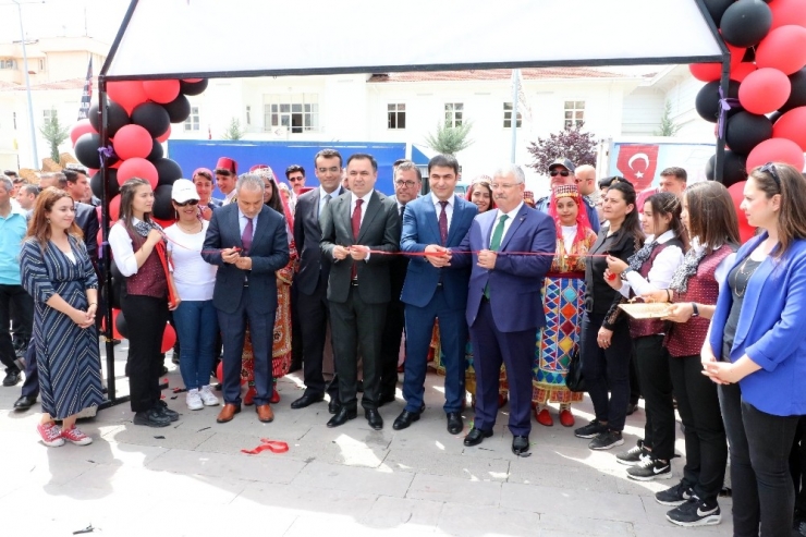 Yozgat’ta Eğitim, Bilim Ve Öğrenme Şenliği Başladı