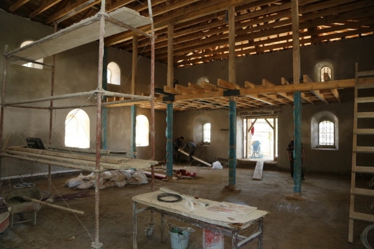 Asırlık Camiye Restorasyon