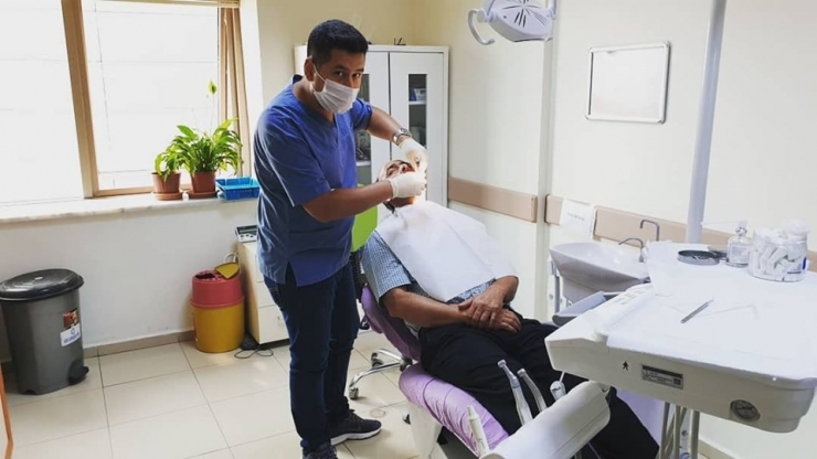 Şuhut Devlet Hastanesinde 2 Doktor Göreve Başladı