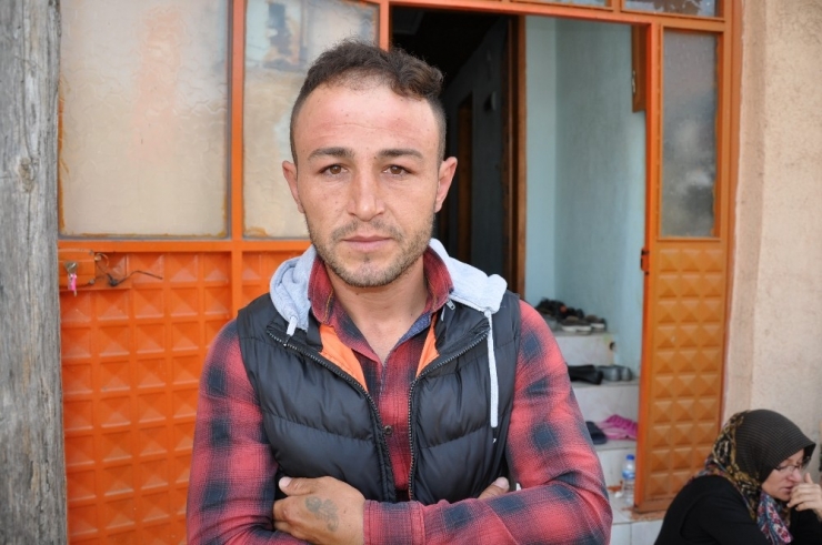 Şehit Uzman Çavuş Üçkan’ın Baba Ocağına Ateş Düştü