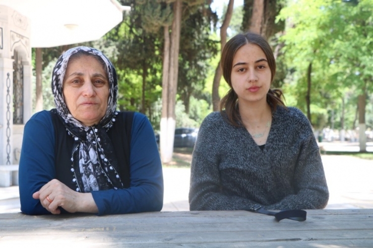 Karın Yağlarından Kurtulmak İçin Bıçak Altına Yattı Öldü