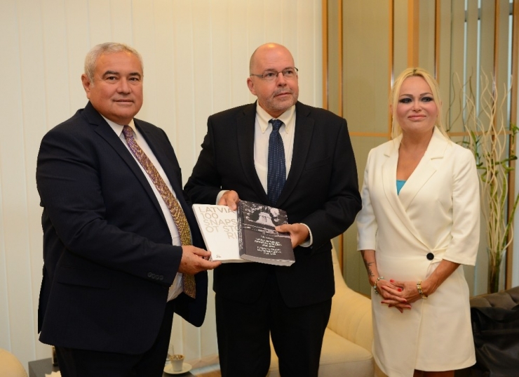 Antalya’dan Letonya’ya Ticaret Köprüsü