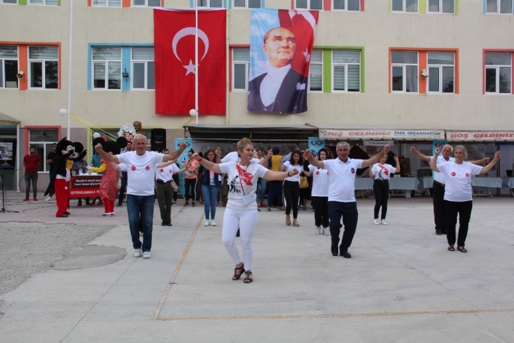 Çan Halk Eğitim Merkezinden Yıl Sonu Sergisi