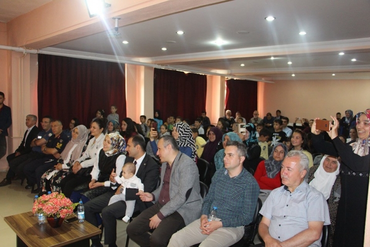 Dumlupınar’da Ana Sınıfı Öğrencileri İçin Mezuniyet Töreni