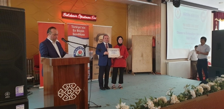 Kitapları Okudular, Altını Kaptılar