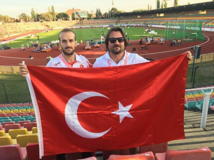 Nilüferli Atlet İtalya’dan Gümüş Madalya İle Döndü