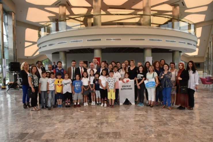 İzmit’te Çevreci Okullar Ödüllendirildi