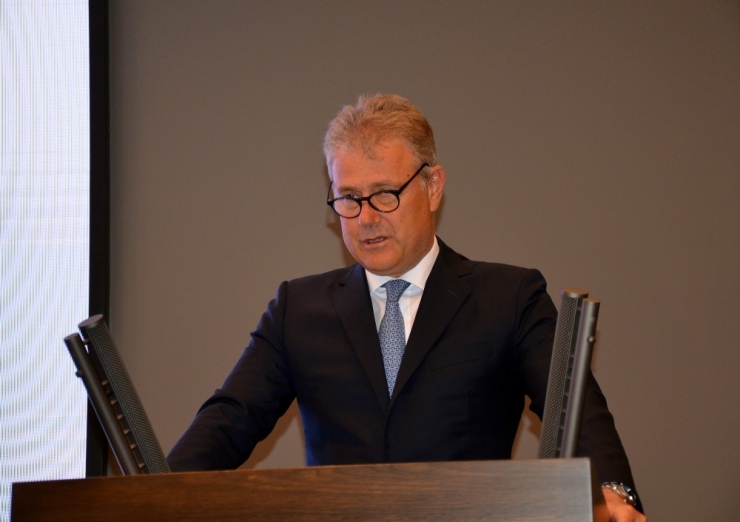 İzmir’de 41 Bin Kişi Mesleki Yeterlilik Belgesi Hakkı Kazandı