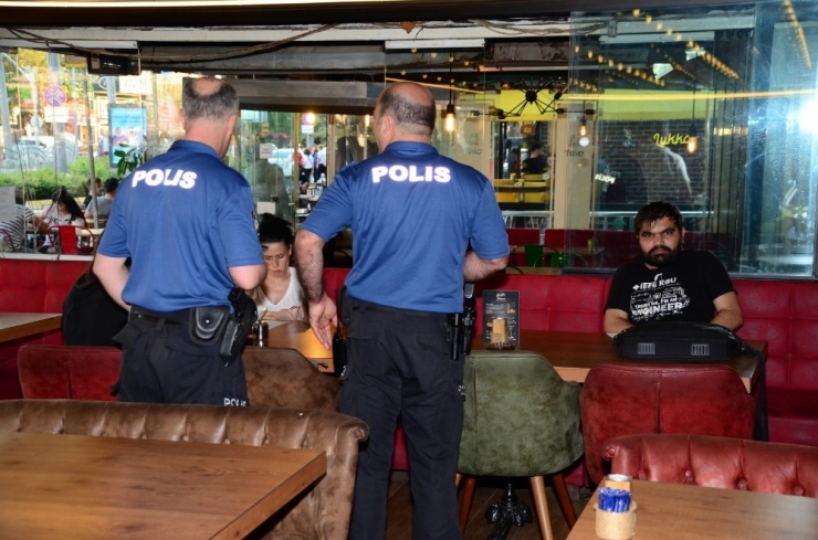 Kocaeli’de Çeşitli Suçlardan Aranan 5 Kişi Yakalandı