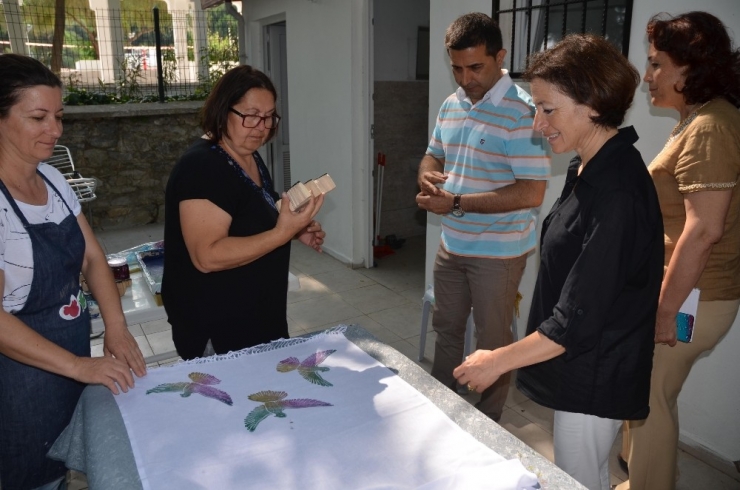 Başkan Günel, Kadın Girişimi Kooperatifini Ziyaret Etti