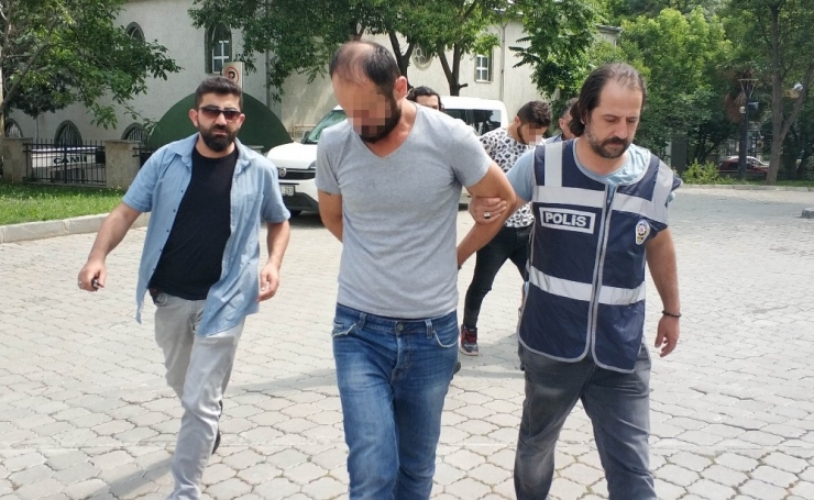 Yaşlı Çifte Maskeli Gasp