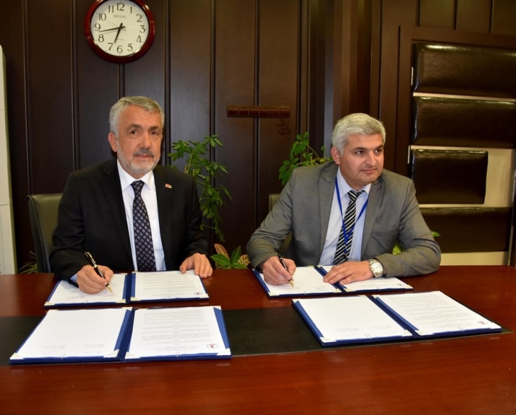 Omü İle Gürcistan Gori Devlet Eğitim Üniversitesi Arasında Eğitim İş Birliği