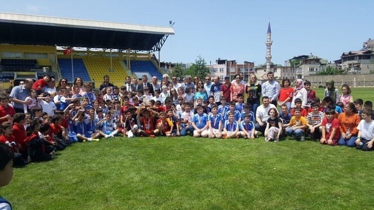 Şampiyon Ali Rıza Demircan İlkokulu Oldu