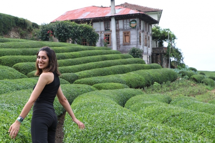 Çay Bahçesi Çay Bahçesi Olalı Böyle İlgi Görmedi