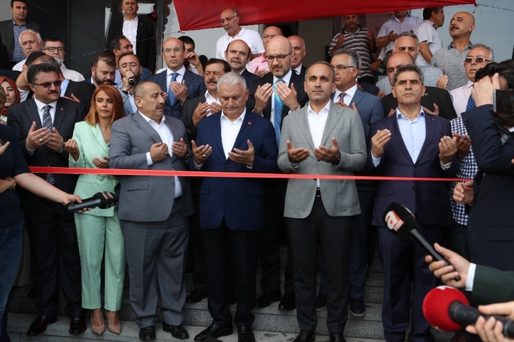 Taksicilere Seslenen Binali Yıldırım: “Evinizin İçini Düzelteceksiniz”