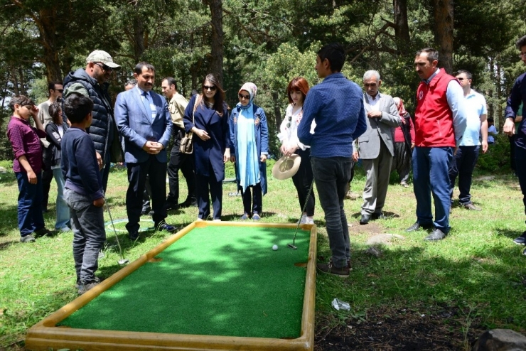 160 Çocuk Piknikte Buluştu