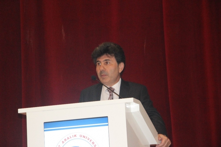 7 Aralık Üniversitesinde Akademisyenler Törenle Cübbe Giydi