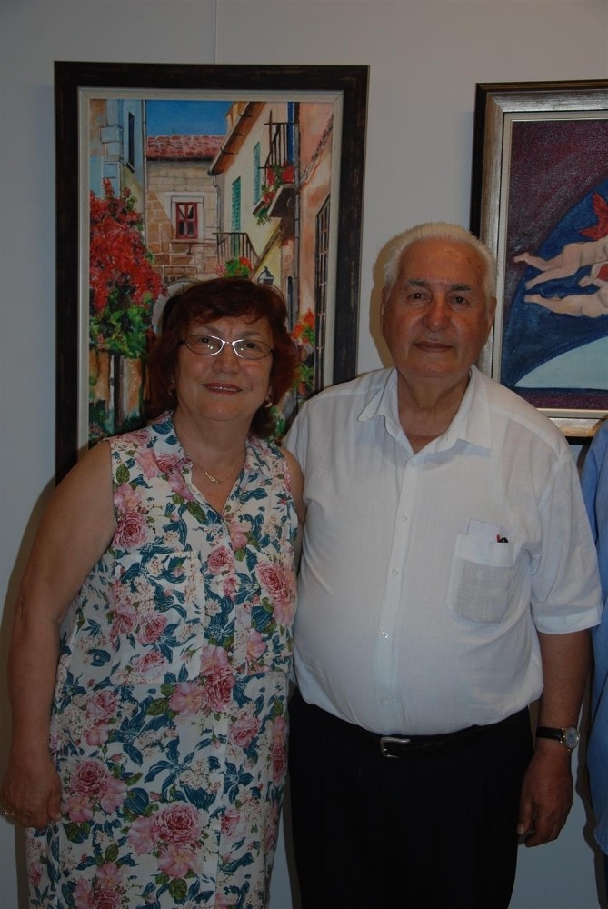 Prof. Dr. Akdeniz: "Resim Beni Hayata Bağlıyor"