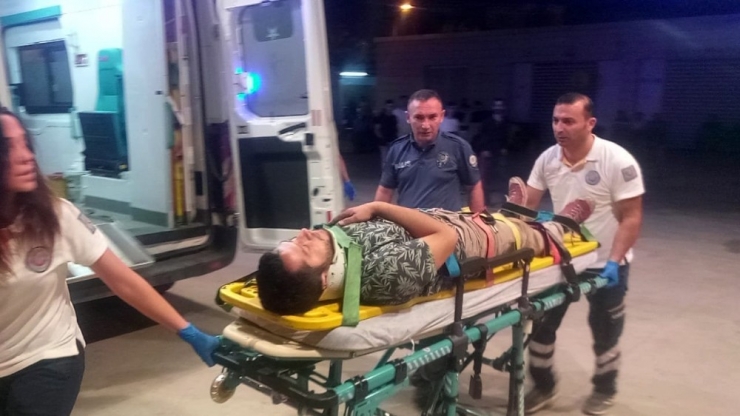 Bursa’da Motosikletli Genç Ölümden Döndü