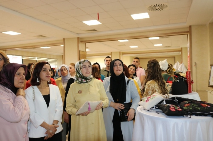 Diyarbakır’daki Adem’ler Yıl Sonu Sergisinde Buluştu