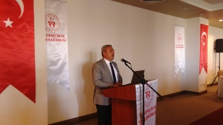 Antrenörlere İntibak Semineri