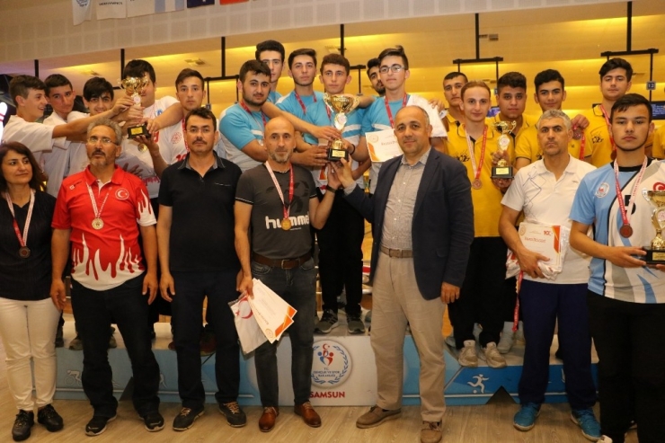 Liseler Arası Bowling Türkiye Şampiyonası Sona Erdi