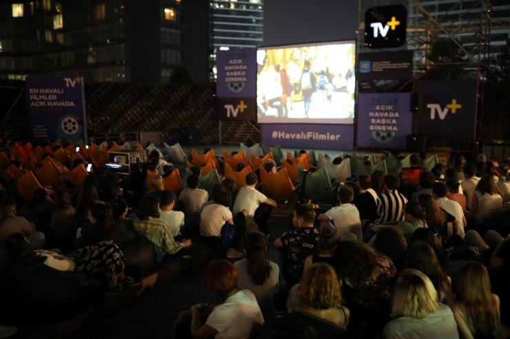Açık Havada Başka Sinema Günleri Başladı