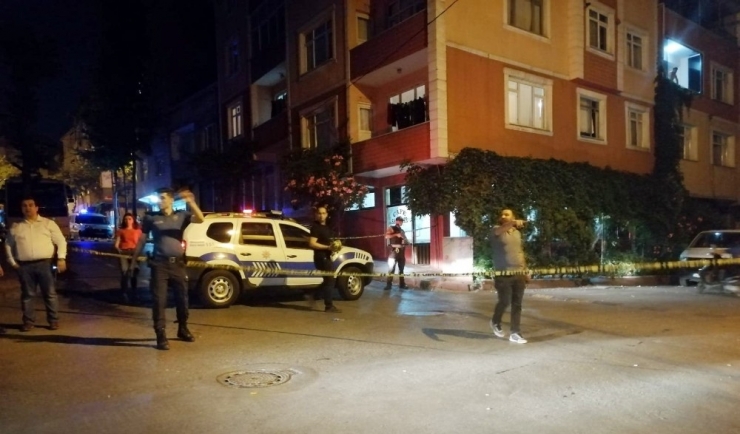 Kahvehanede Oyun Oynadığı Arkadaşlarını Kurşun Yağmuruna Tuttu