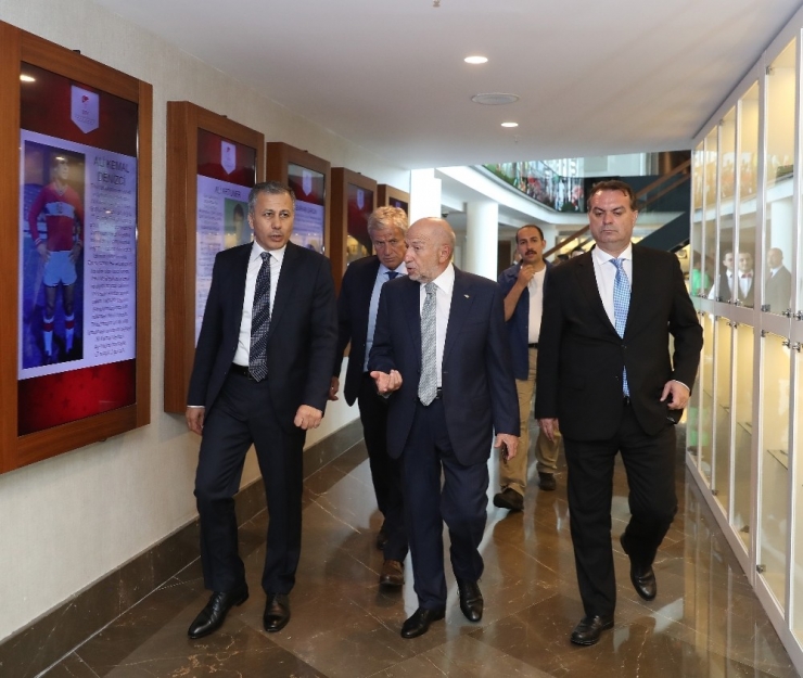 Vali Yerlikaya’dan Nihat Özdemir’e Ziyaret