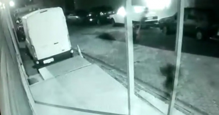 Husumetli Olduğu Kişinin Aracını Böyle Kundaklattı