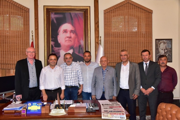 Kazım Kurt’tan Bilecik Belediye Başkanı Şahin’e Hayırlı Olsun Ziyareti