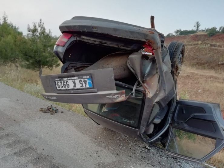 Direksiyon Hakimiyetini Kaybeden Araç, Taklalar Atarak Durabildi