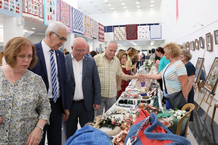 El Emekleri Sergilendi