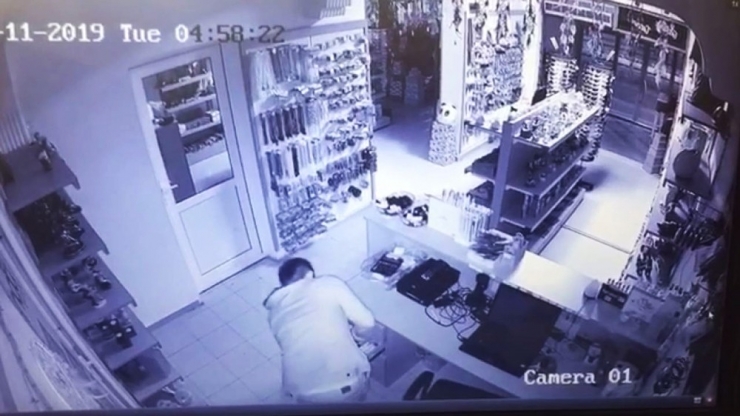 İş Yerinden Para Çalan Hırsız Tutuklandı