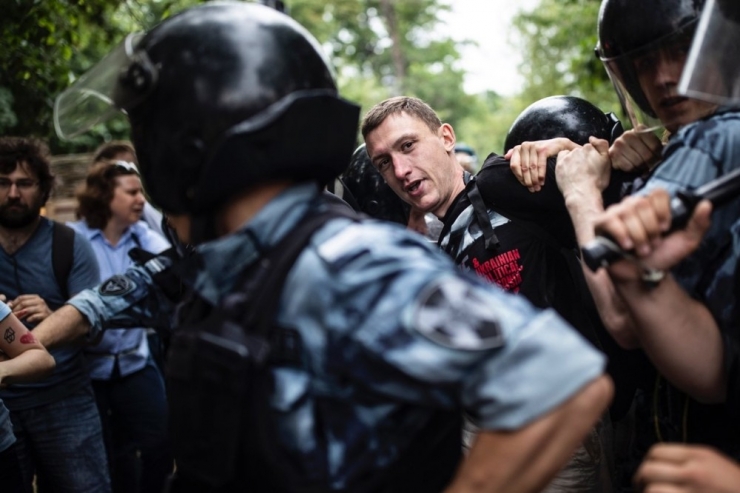 Rus Gazeteci Protestosu Kremlin’e Sıçradı