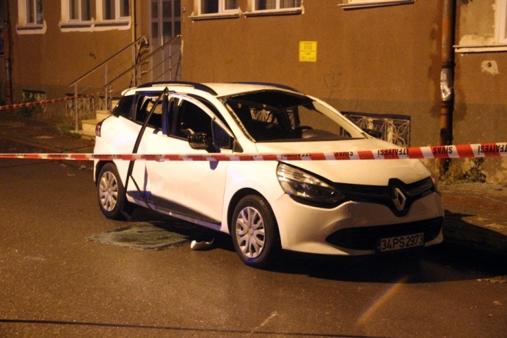 Çakmak Gazı Bomba Gibi Patladı, 2 Genç Ölümden Döndü