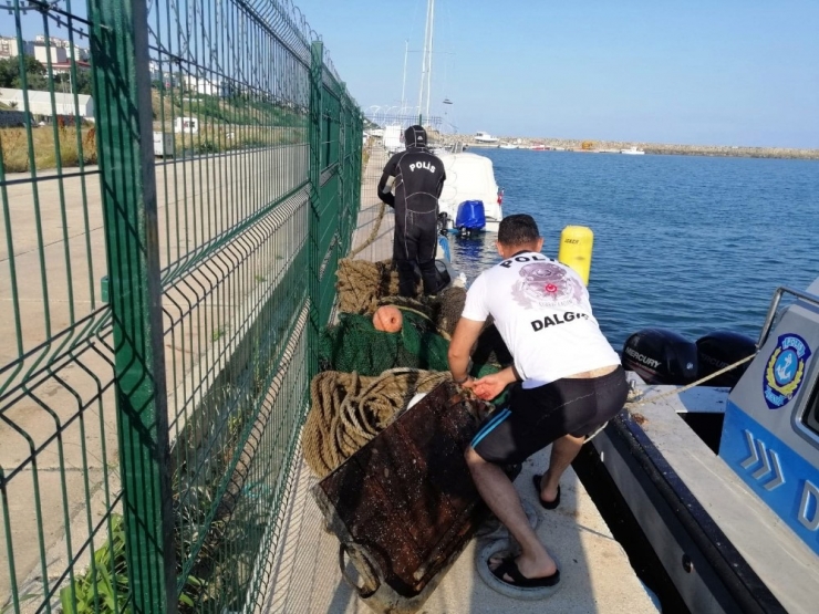 Su Altında Gizlenmiş Halde Bulundu