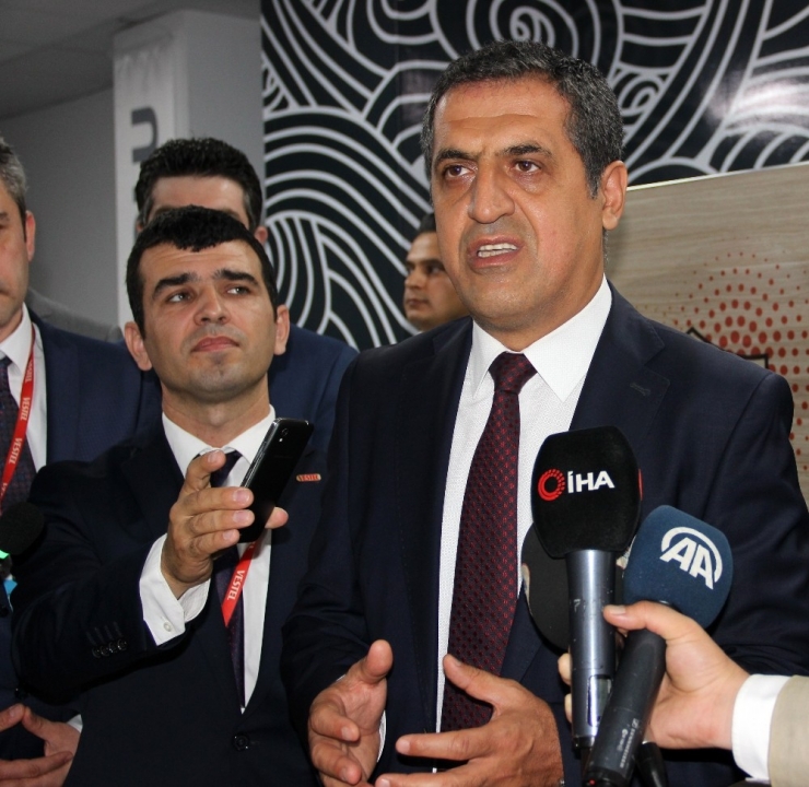 Vestel Türkiye İçin Üretmeye Devam Ediyor