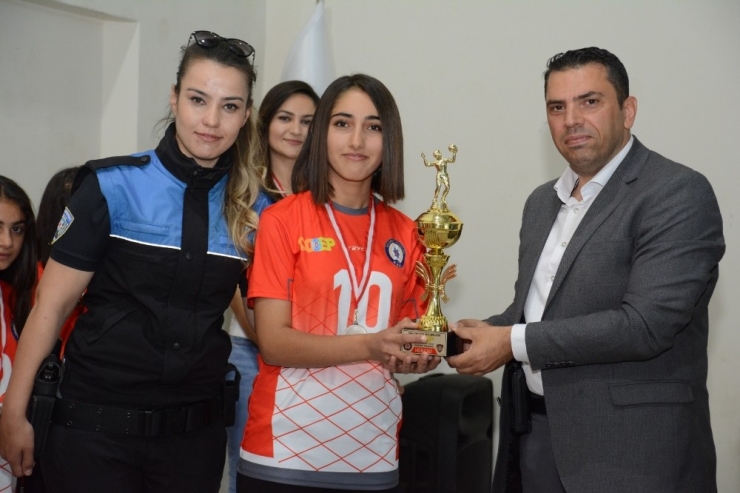 Van’da "Güvenli Gençler, Umutlu Yarınlar" Projesi