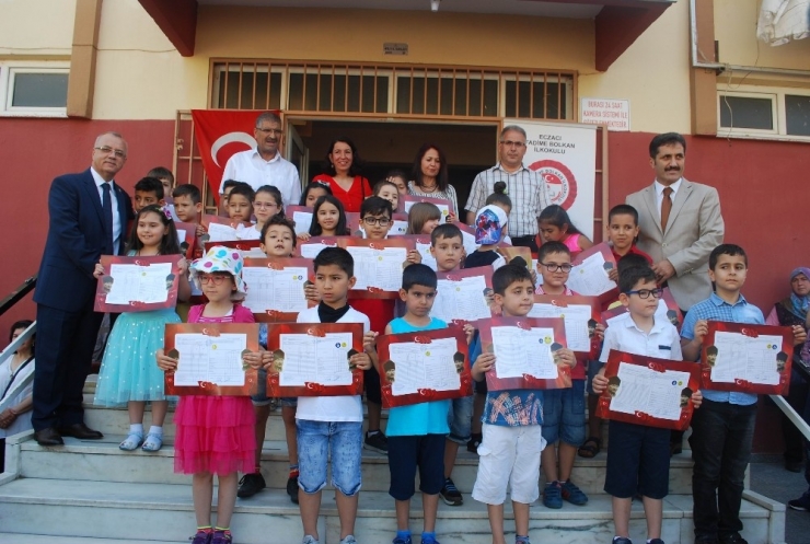 Manisa’da 250 Binden Fazla Öğrencinin Yaz Tatili Başladı