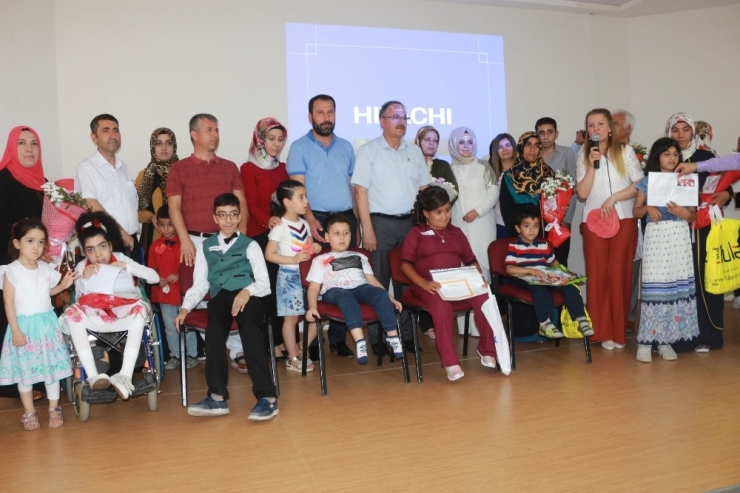 Cumhurbaşkanı Erdoğan’ın Açtığı Okuldu Karne Heyecanı