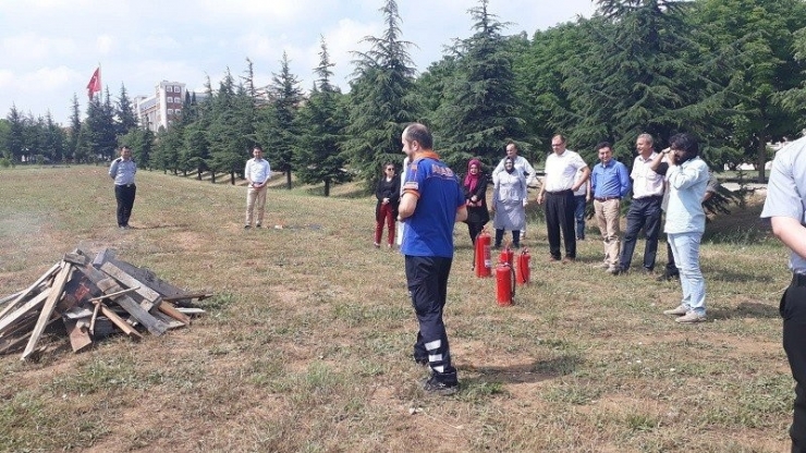 Afad’dan Üniversite Personeline Yangın Eğitimi