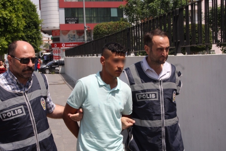 Yankesicilik Şüphelileri Sahte Kimlikle Yakalandılar