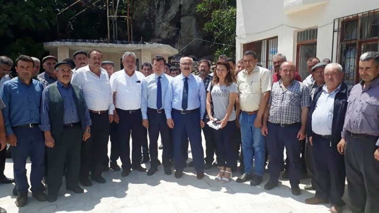 Vali Köşger Dolunun Vurduğu Kiraz Üreticisini Dinledi