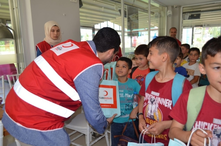 Kırmızı Hilal İle Karne Heyecanı