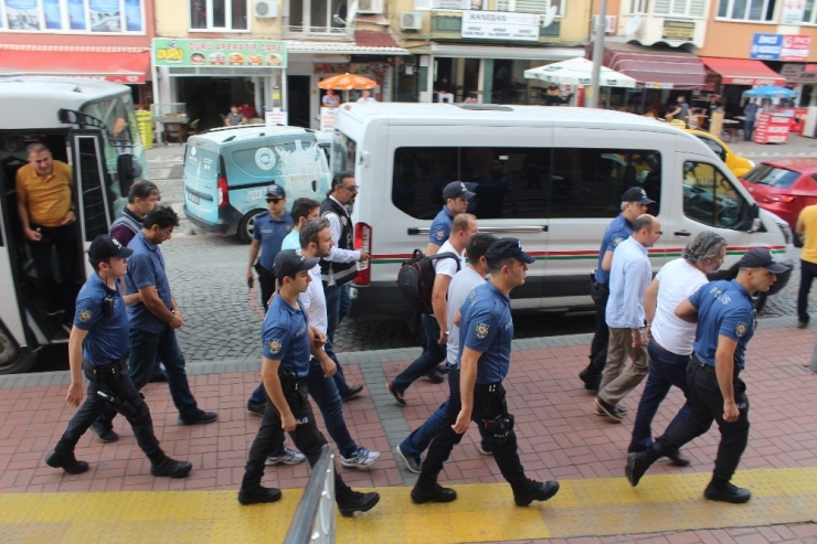 Fetö Operasyonunda Gözaltına Alınan 7 Kişi Adliyeye Sevk Edildi