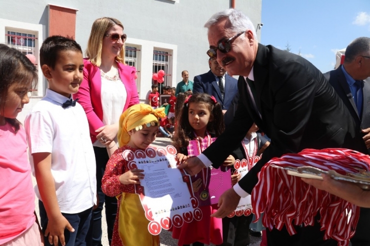 Vali’den Karne Günü Öğrencilere, “Artık Ders Çalışmayın Çocuklar” Tavsiyesi