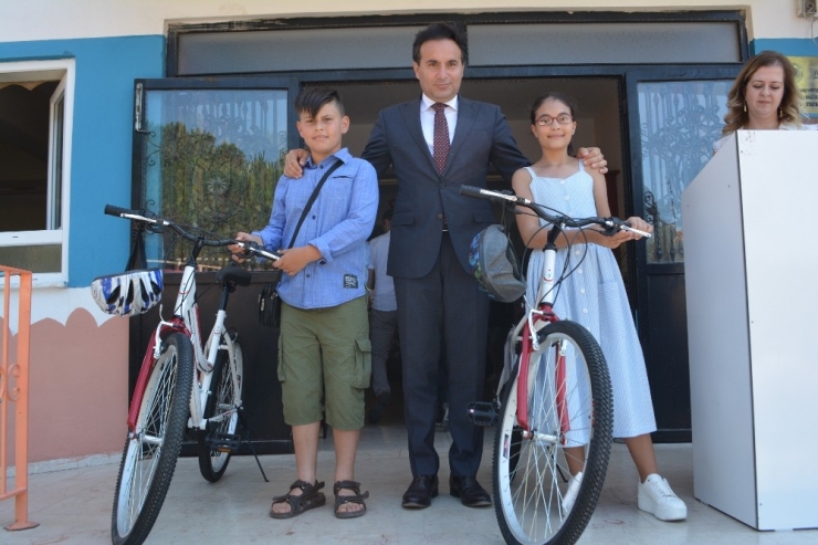 Ayvalık’ta Karne Heyecanı