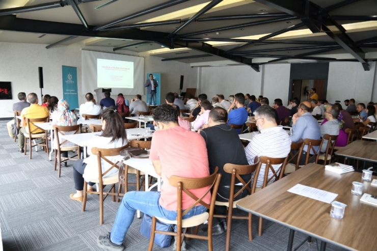 Büyükşehir’den ‘Türkiye Bina Deprem Yönetmeliği’ Eğitimi