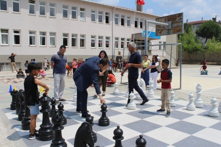 Balya’da Çocuklar Oyunla Büyüyor